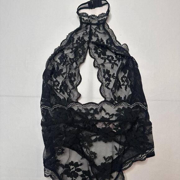 Victorias Secret Bundle  Size Medium Black With Pink Poka Dot With V Embroidered - Picture 5 of 8